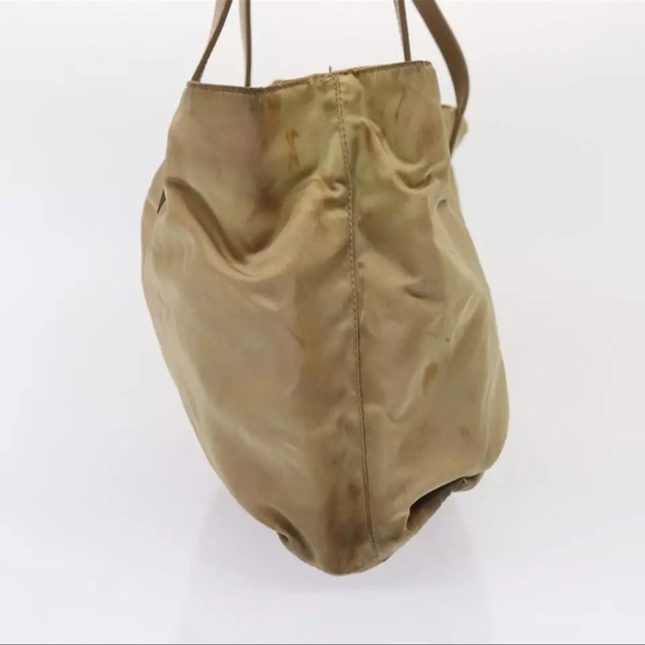 Use tan cream vintage nylon Prada bag - Picture 3 of 11